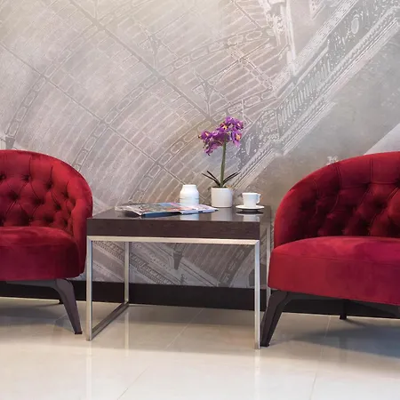 The Fifth Floor By Old Town 4*