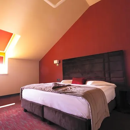 The Fifth Floor By Old Town 4*