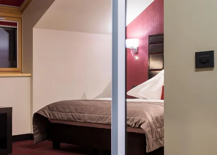 Hotel The Fifth Floor By Old Town 4*