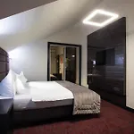 Hotel The Fifth Floor By Old Town 4*
