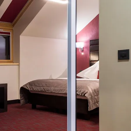 Hotel The Fifth Floor By Old Town 4*